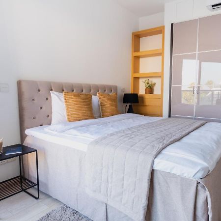 Sanders Ermitage On The Beach - Delightful 1-Bedroom Apartment With Sea View Limassol Exterior foto